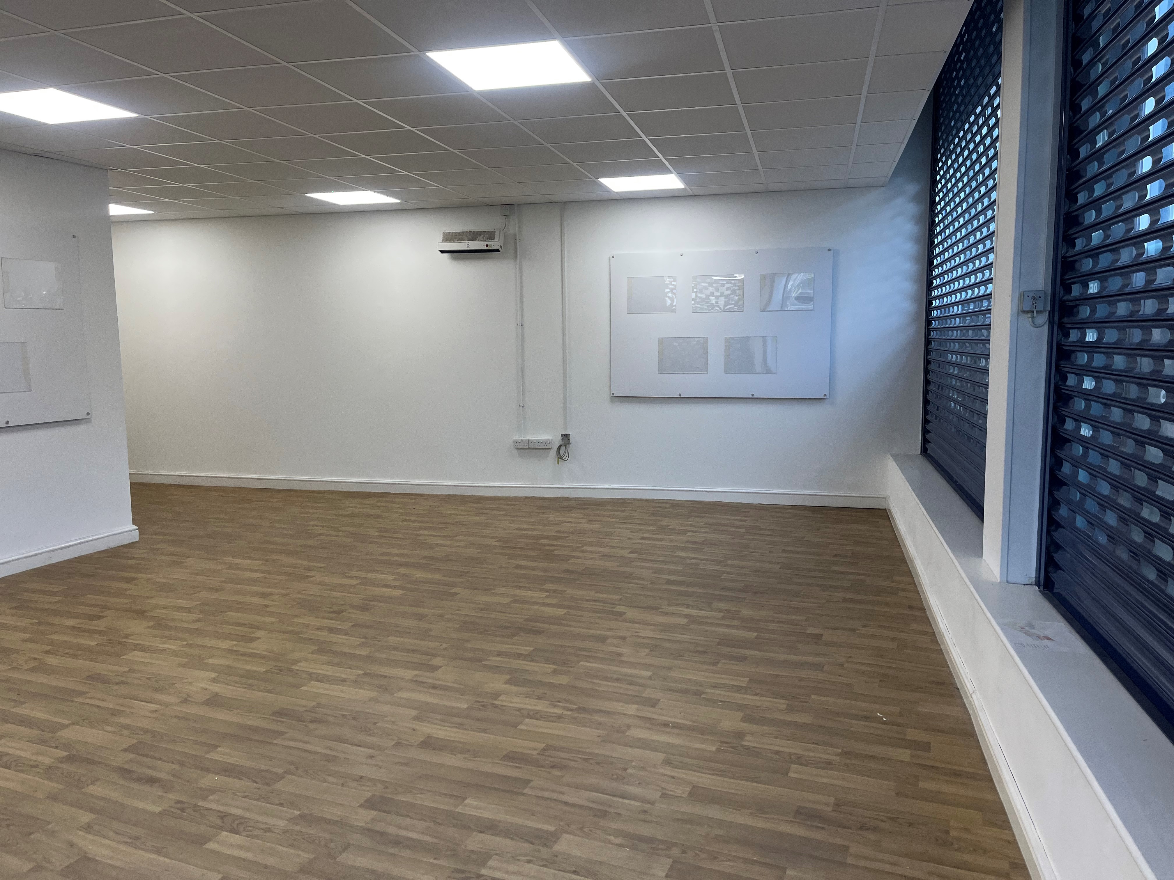 1-2 Commercial Street, Newport - Image 4